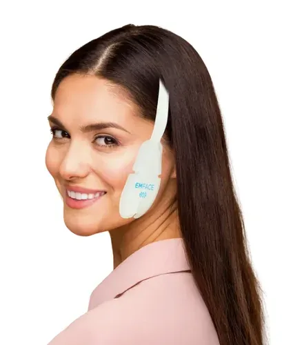 EMFACE treatment along the jaw and masseter area